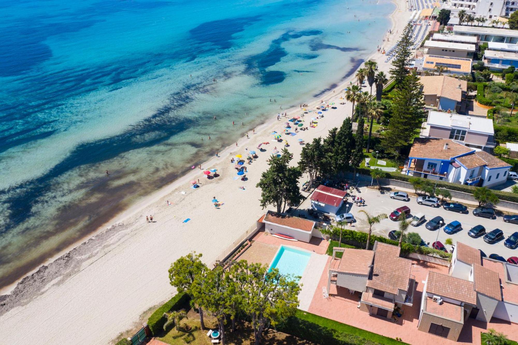Calliope Pool Sea View Apartment *
