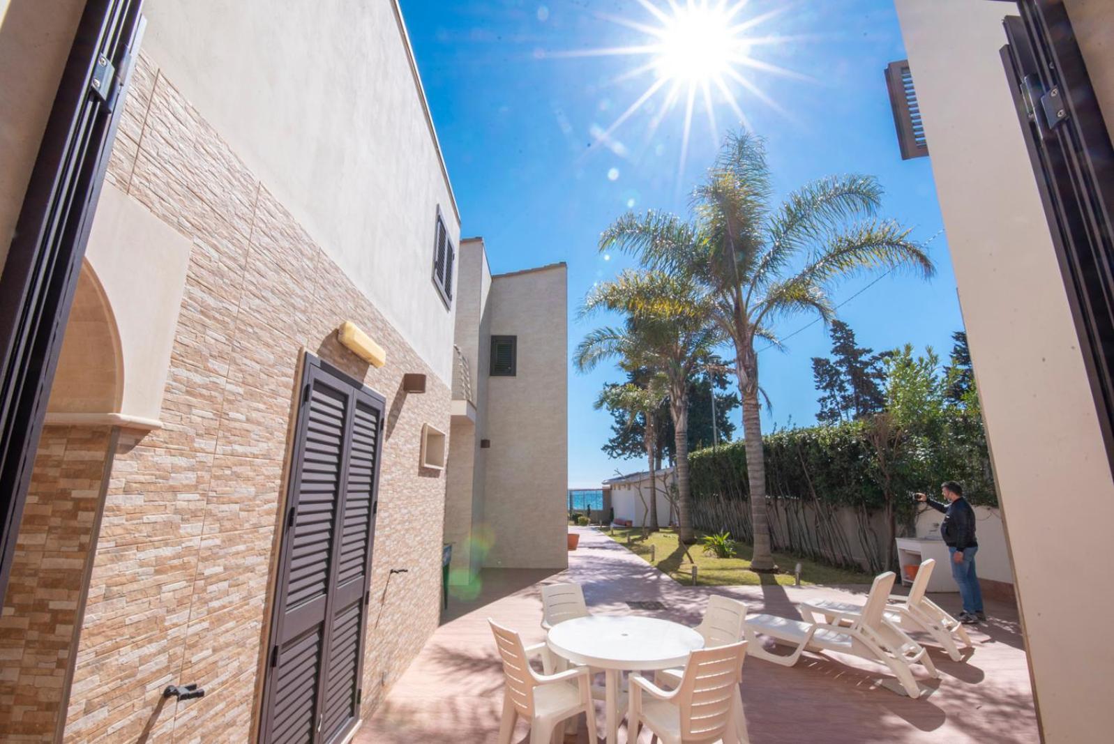 Calliope Pool Sea View Apartment *