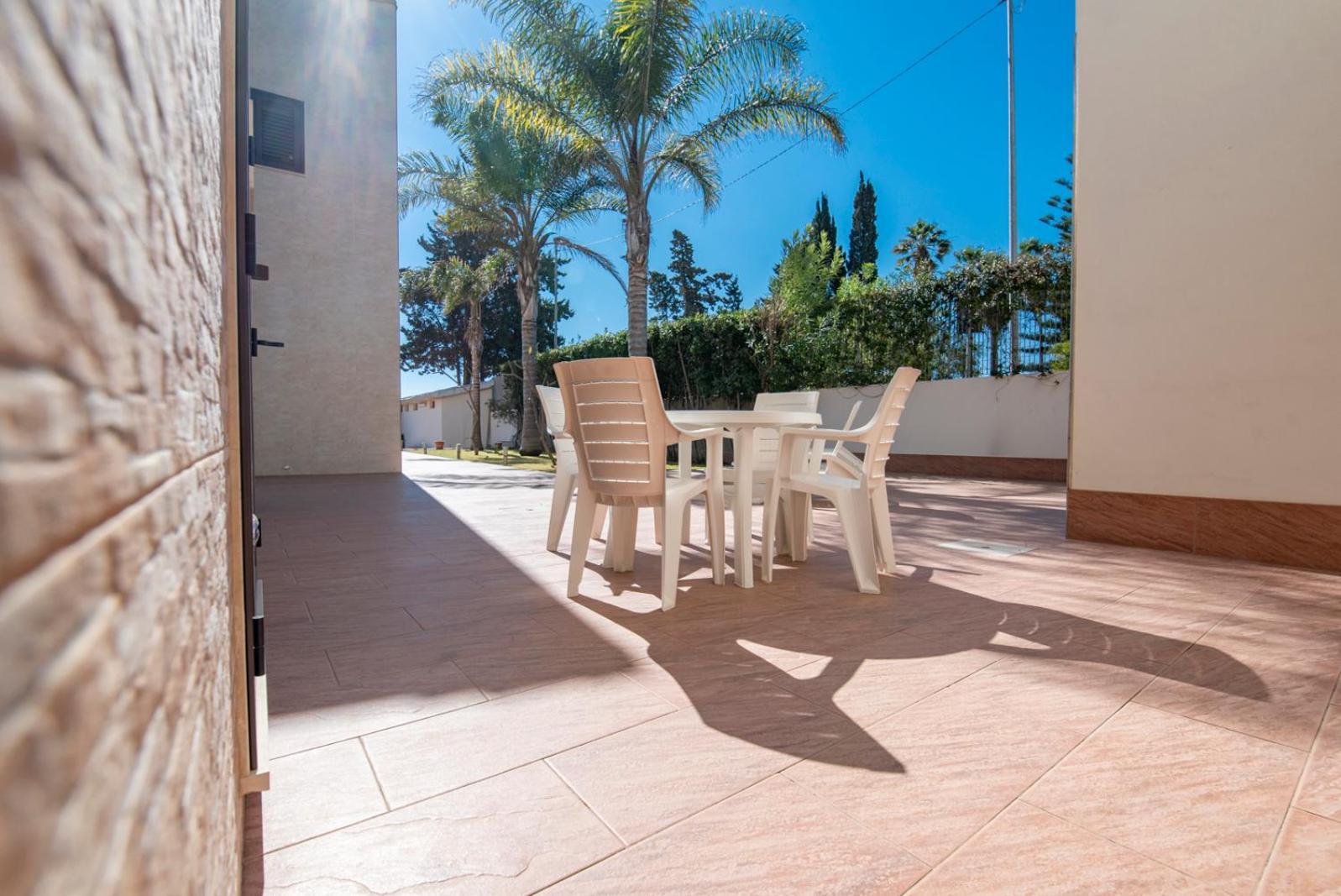 Calliope Pool Sea View Apartment Fontane Bianche